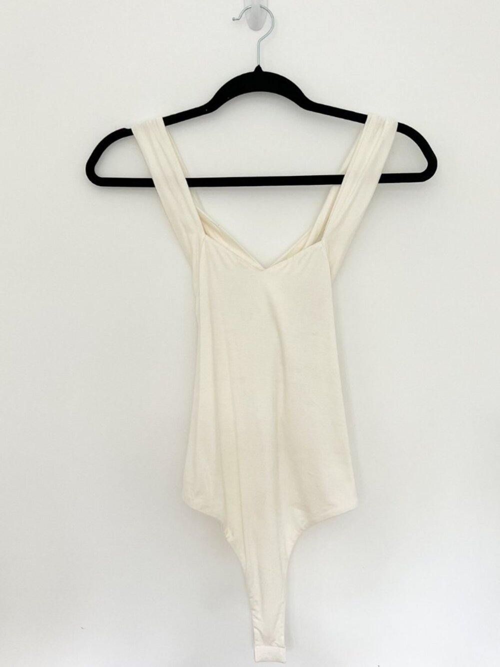 Superdown Twist Strap Sweetheart Bodysuit Cream NWT